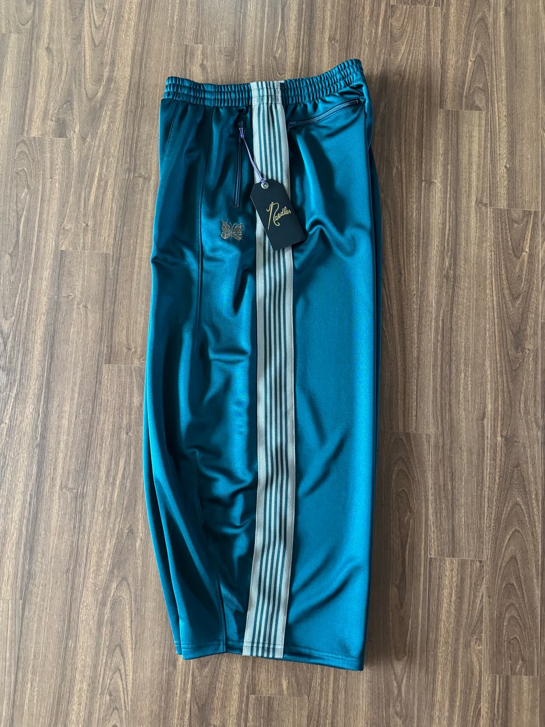 xs)니들스 hd트랙팬츠 그린 26ss 상품이미지4