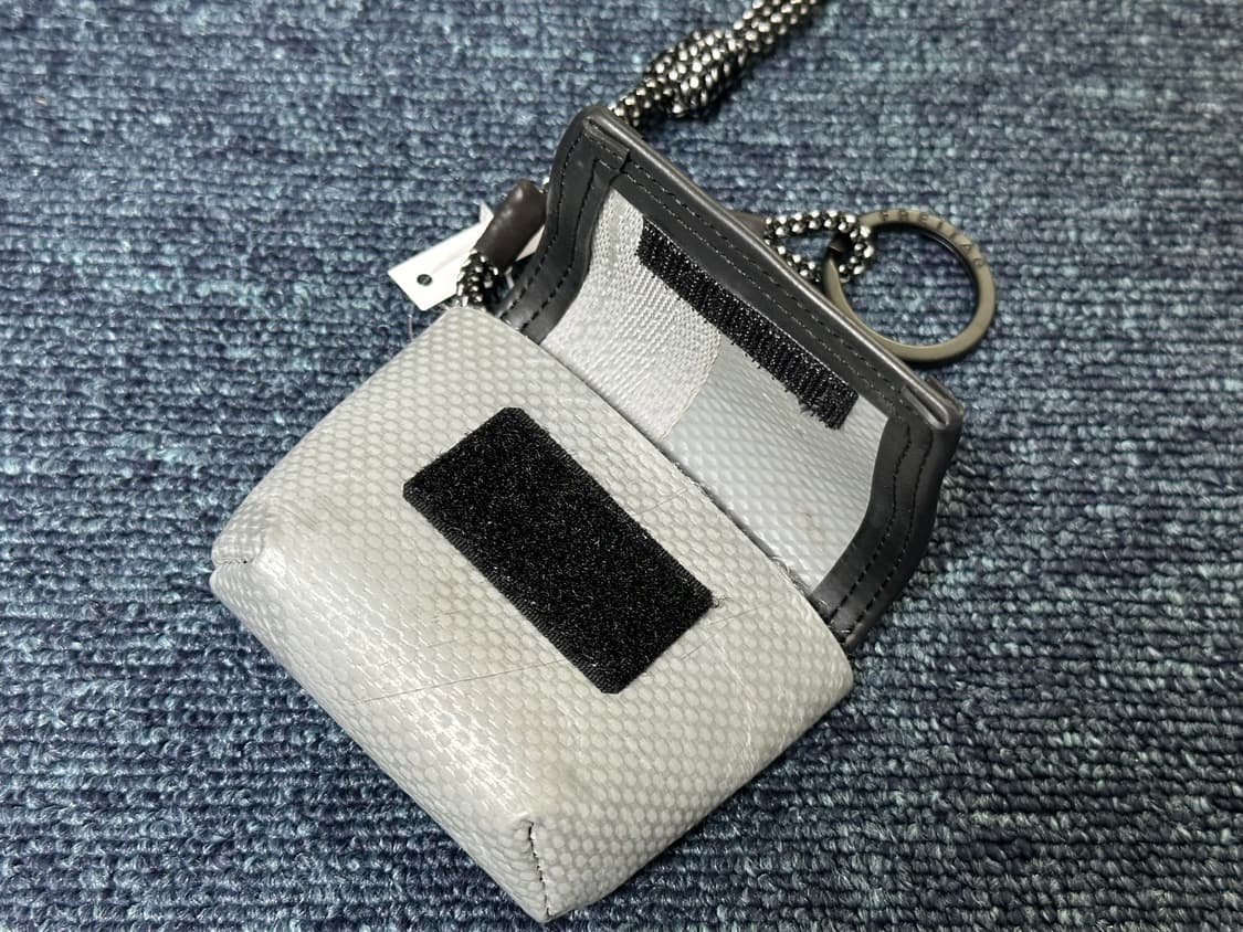 새제품 Freitag 프라이탁 희귀 실버 키링 판매 상품이미지5