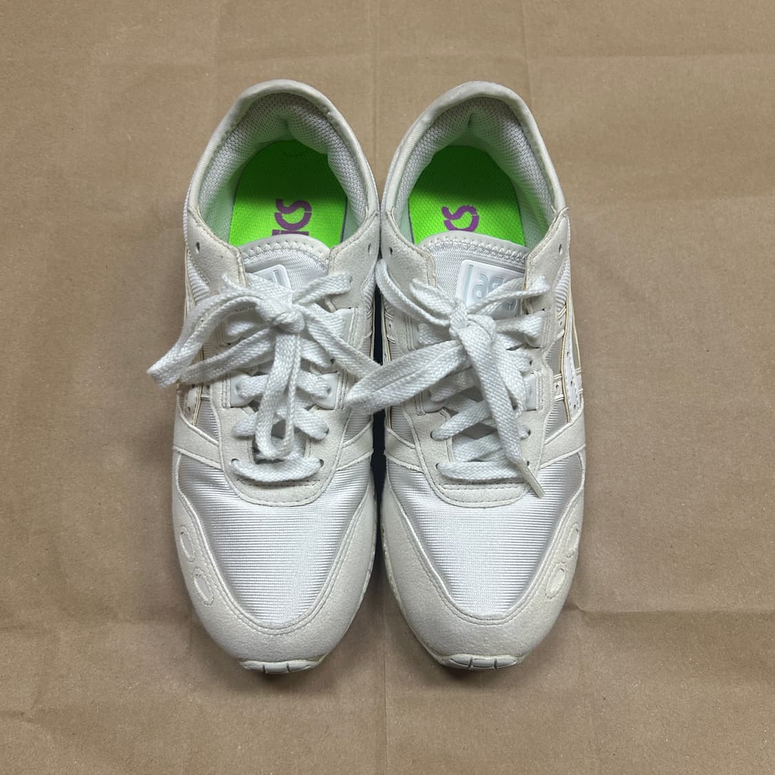 아식스 운동화 240mm 아식스 타이거 젤라이트 화이트 1193A074 상품이미지2