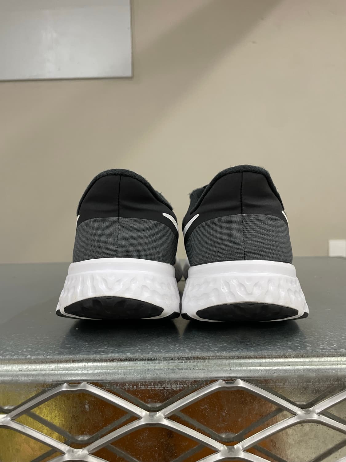 나이키 레볼루션5 블랙 240 상품이미지3