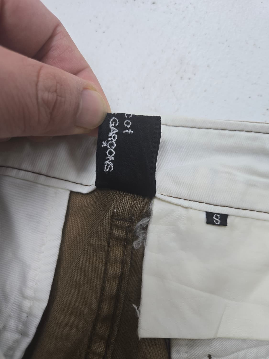 꼼데가르송 카키색 포켓 카고 바지 상품이미지4