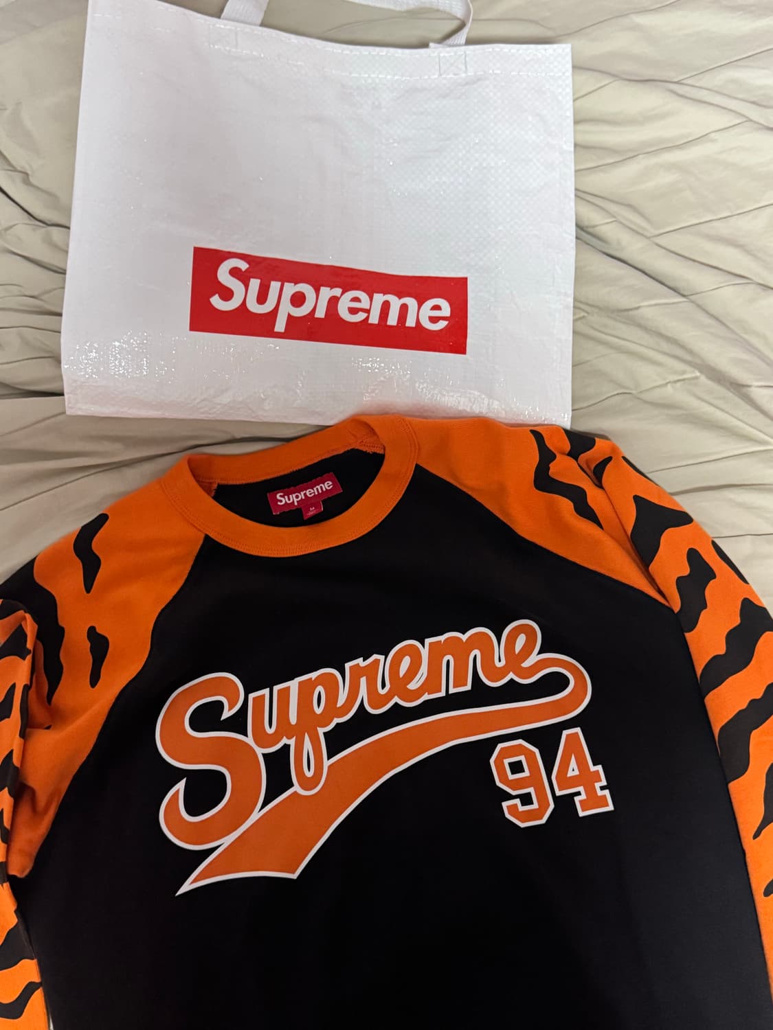 Supreme 롱슬리브 상품이미지1