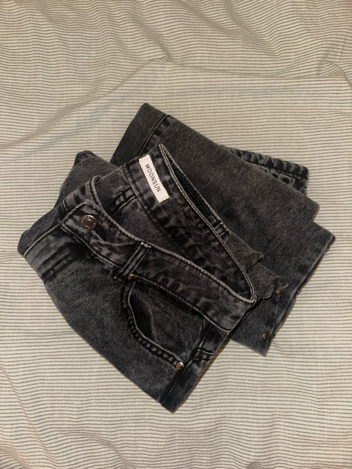 Lunar studded denim 문선 스터드 데님 상품이미지5