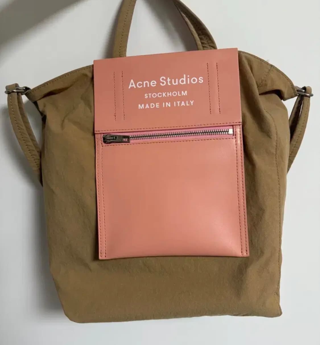 아크네 스튜디오 베이커백 미디움 상품이미지3