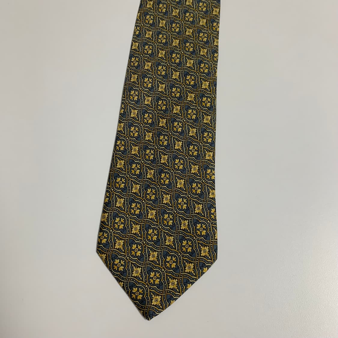 디올(Dior) 기하학적패턴 명품 최상급 넥타이 A+등급 프랑스100실크 상품이미지8