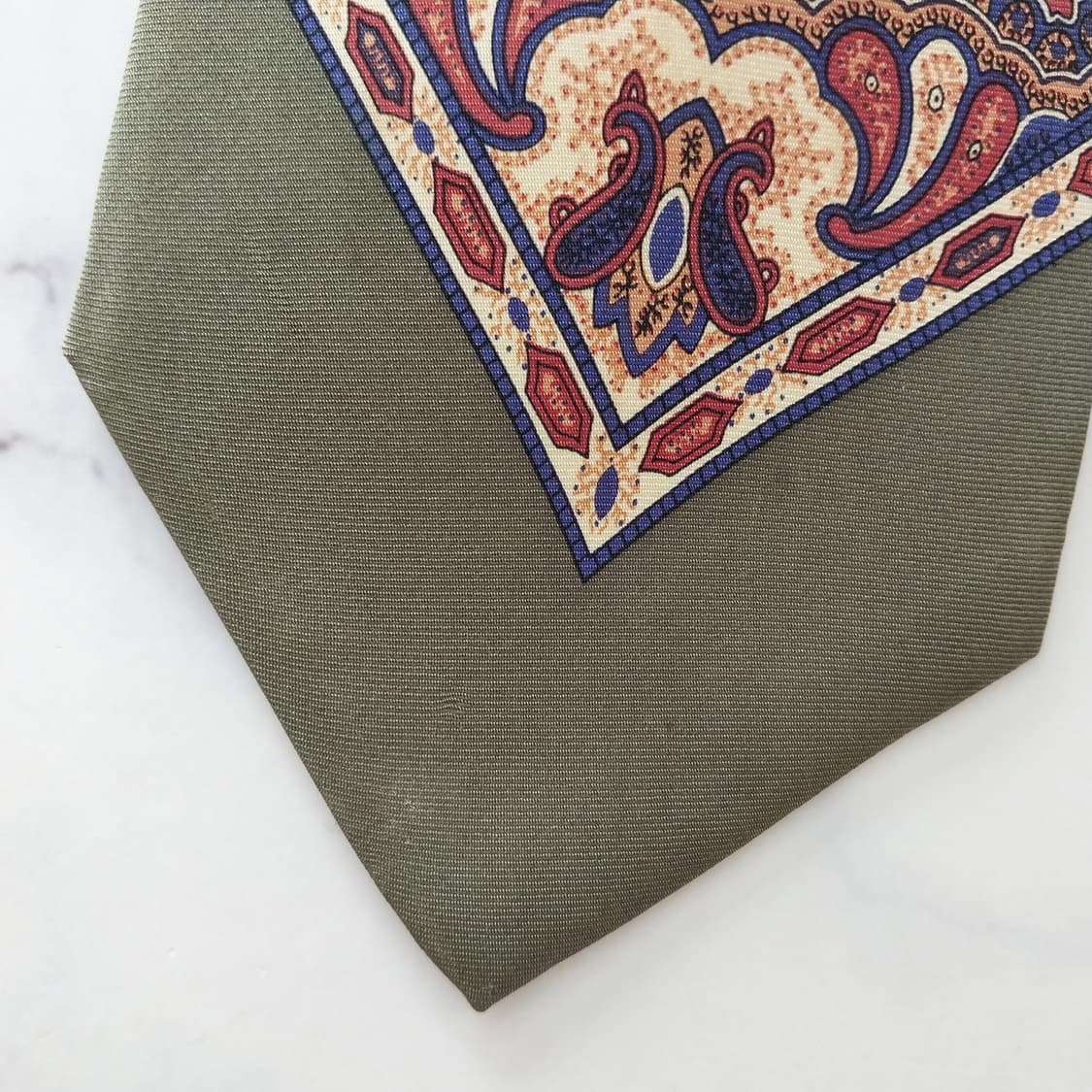 피에르 발망 실크 그린 패턴 넥타이 9.7cm A등급 K1671
 상품이미지7