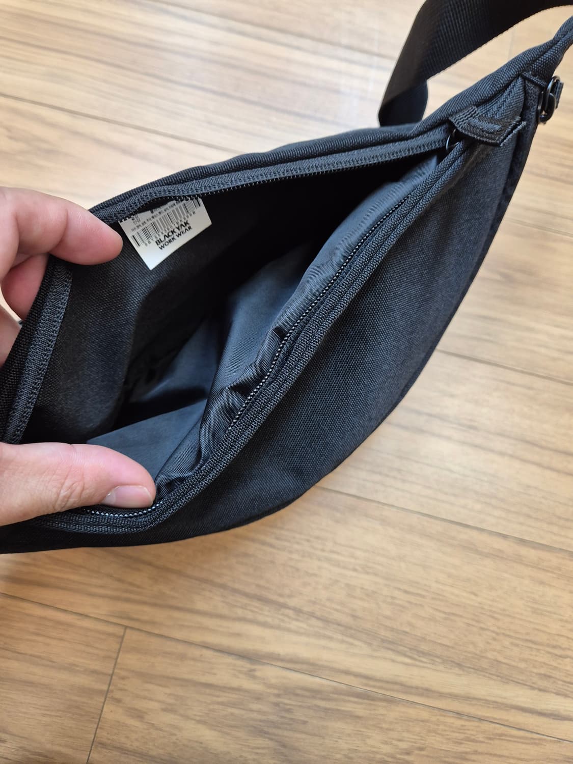 블랙야크 워크웨어 힙색입니다. 등산이나 가벼운 운동할 때 소지품 넣기 딱 상품이미지6