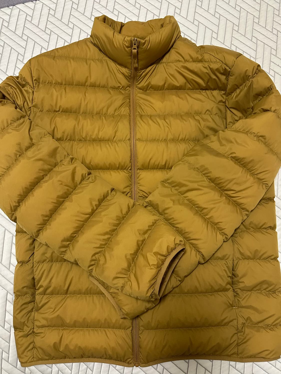 유니클로 울트라 라이트 다운 패딩 L 상품이미지1