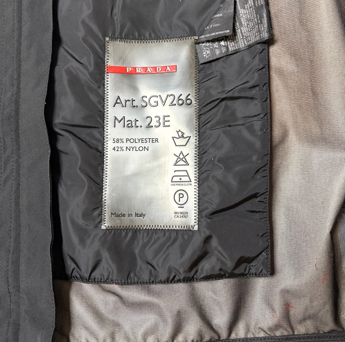 프라다 스포츠 하이넥 자켓 상품이미지6