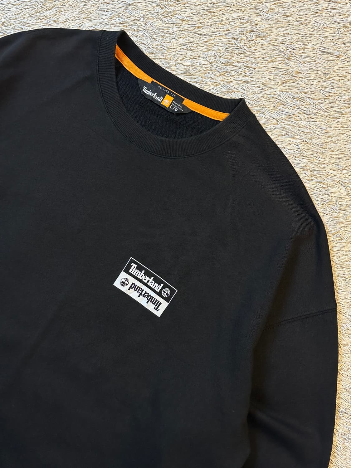 팀버랜드 TIMBERLAND 백프린팅 맨투맨 블랙 상품이미지2