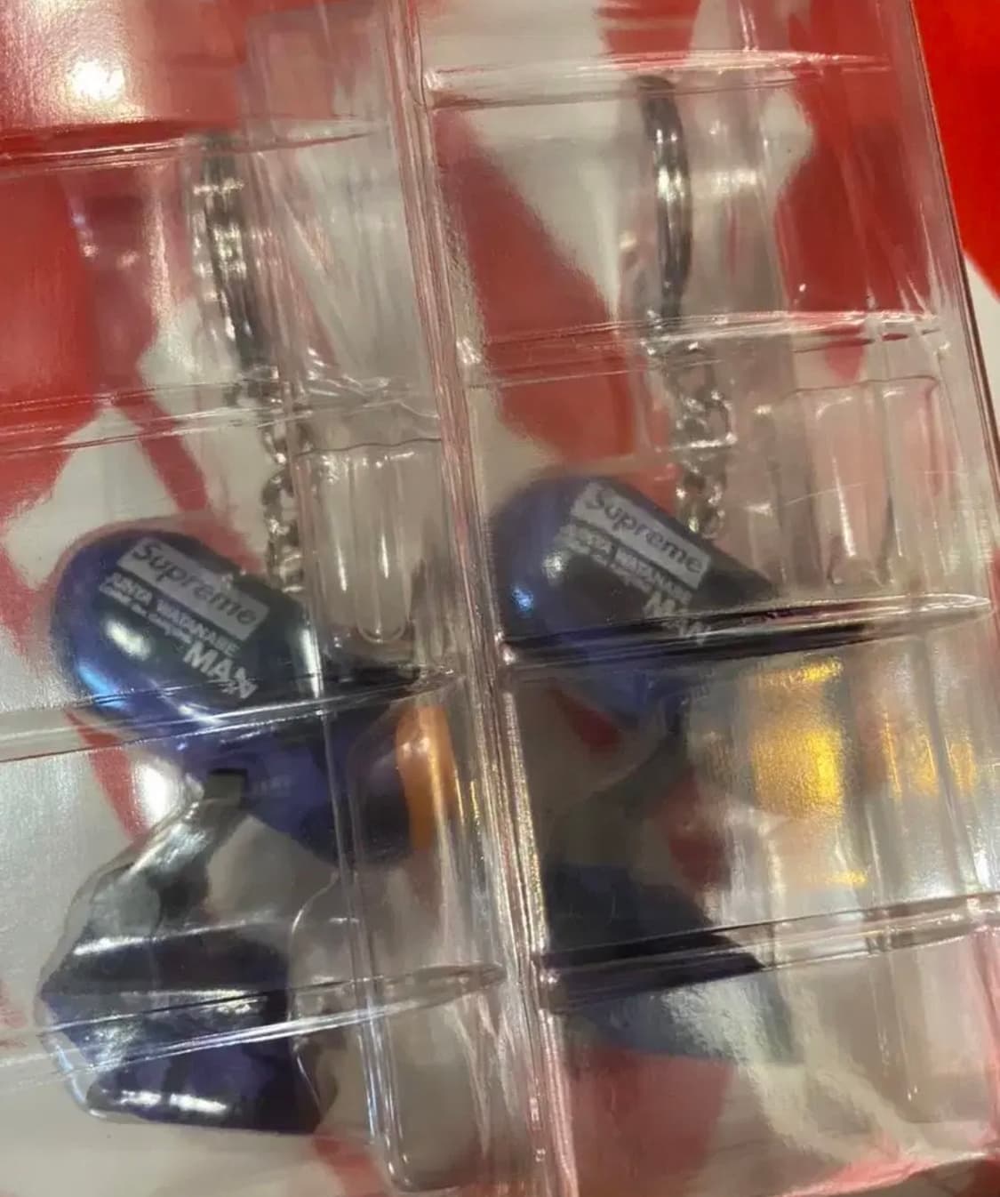 슈프림 x 꼼데가르송 준야 와타나베 맨 버그 키체인 상품이미지2