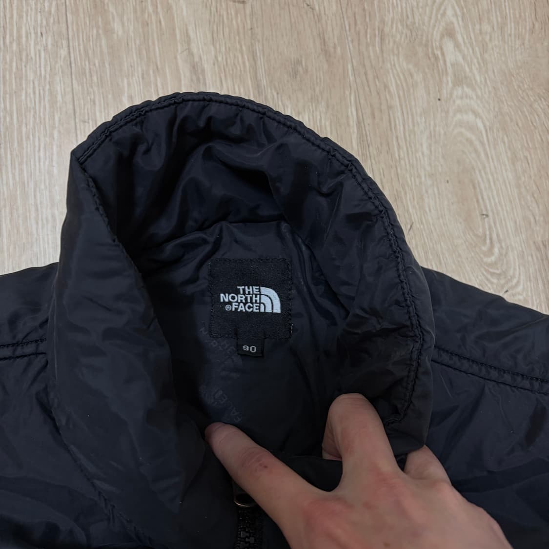 노스페이스 로고 엑셀로프트 경량패딩 S/90  상품이미지5
