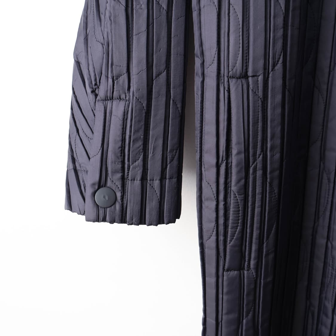 55/옴므플리세 패디드 플리츠 코트 상품이미지5