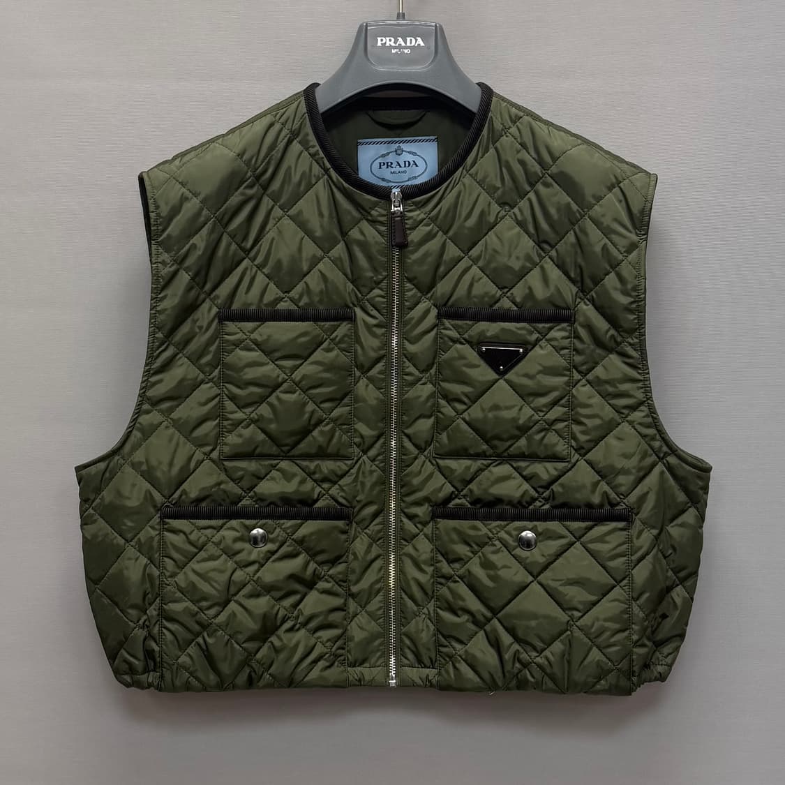 프라다 퀼팅 라이트 리나일론 조끼 ( 여성오버핏 ) 상품이미지1