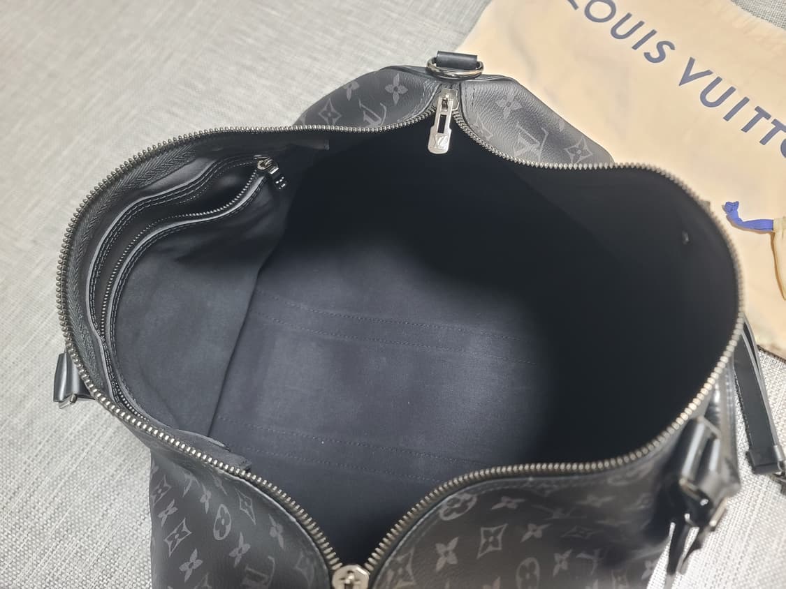 루이비통 모노그램 이클립스 키폴 45 보스턴백 상품이미지6