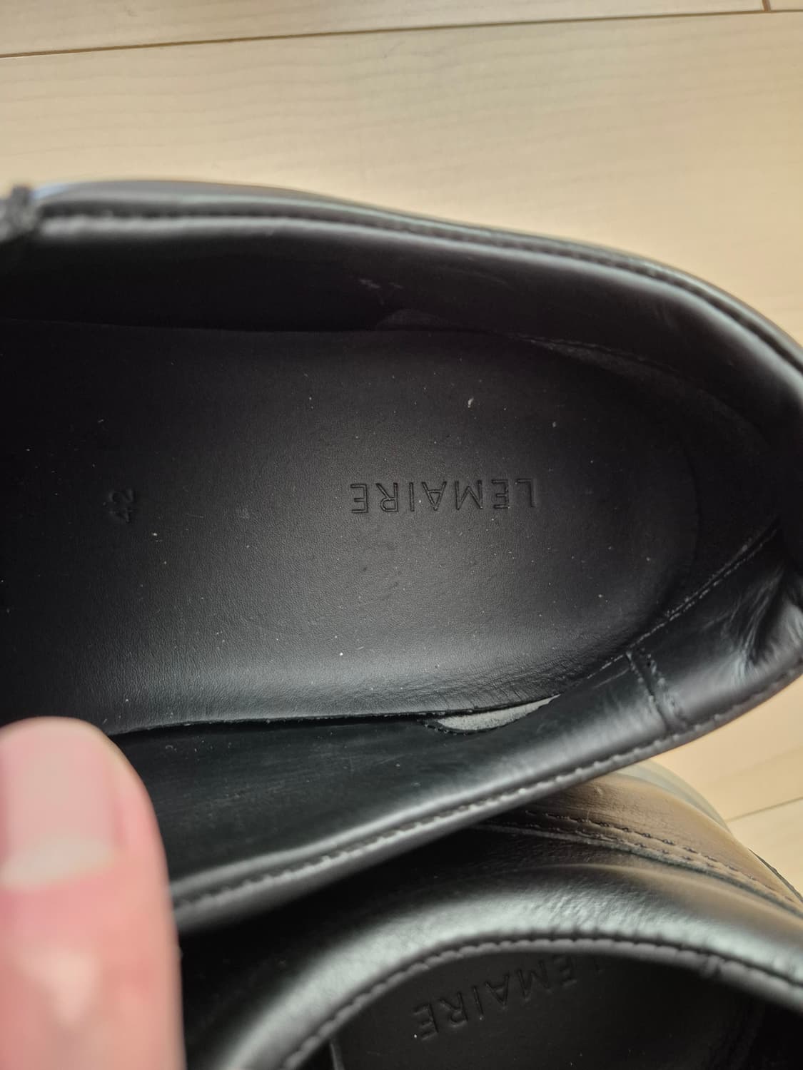 르메르 25ss 리놀륨 스니커즈 42 상품이미지4