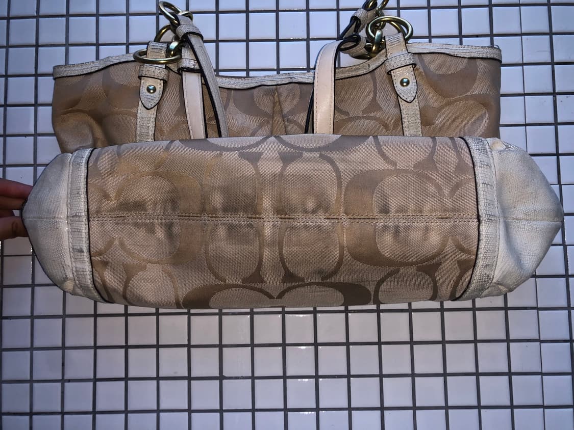 Coach signature Zacquard Shoulder Tote 상품이미지9