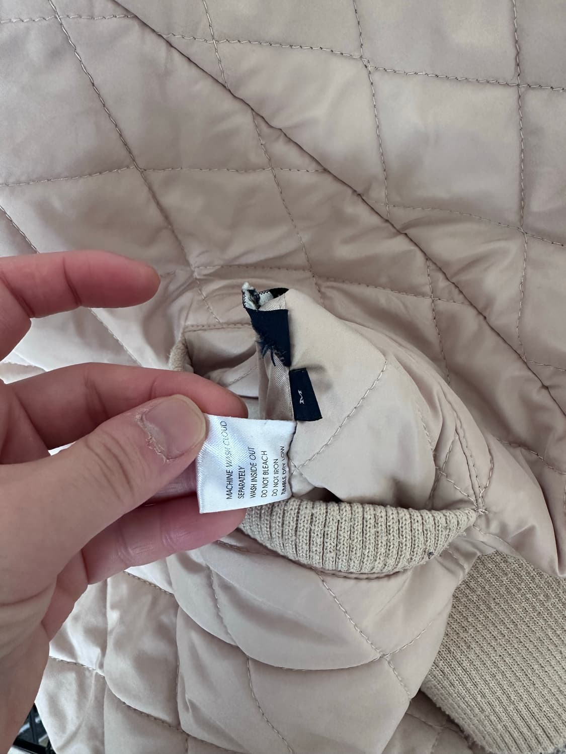 버버리 퀼팅 패딩 리버서블 m 상품이미지7