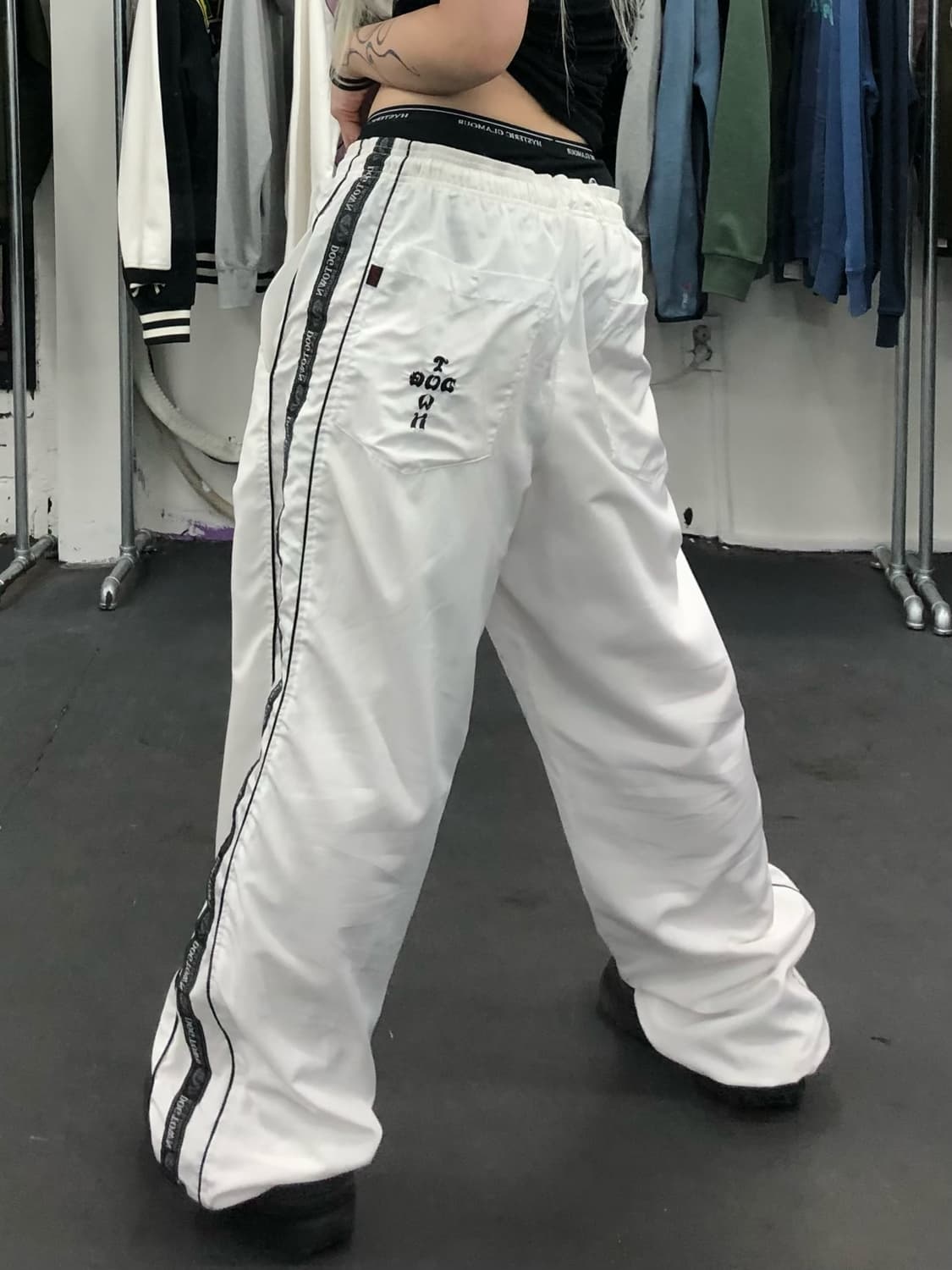 도그타운 사이드로고 화이트 트랙팬츠 상품이미지1