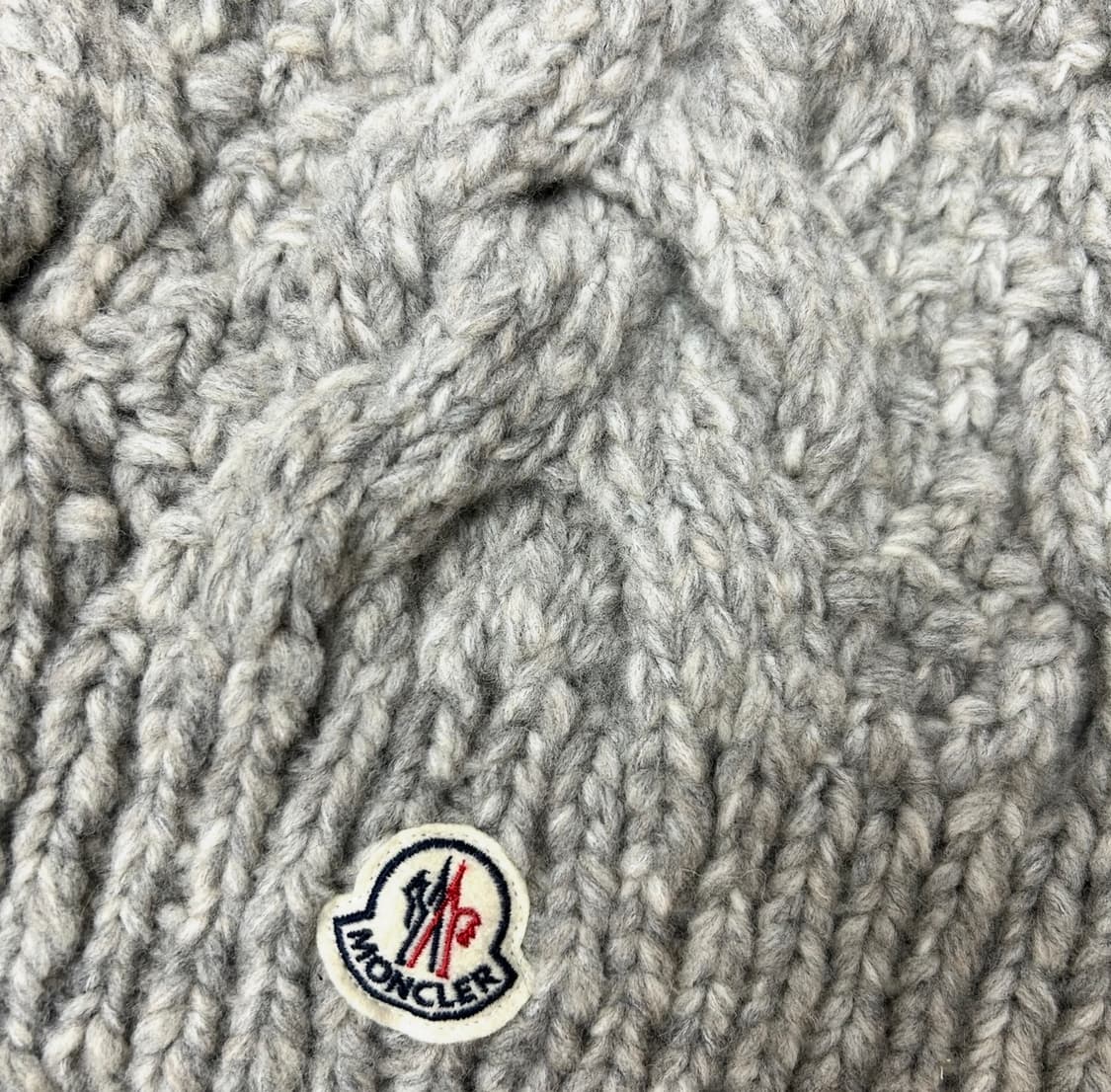 몽클레어 와펜 니팅 스웨터 머플러 상품이미지7