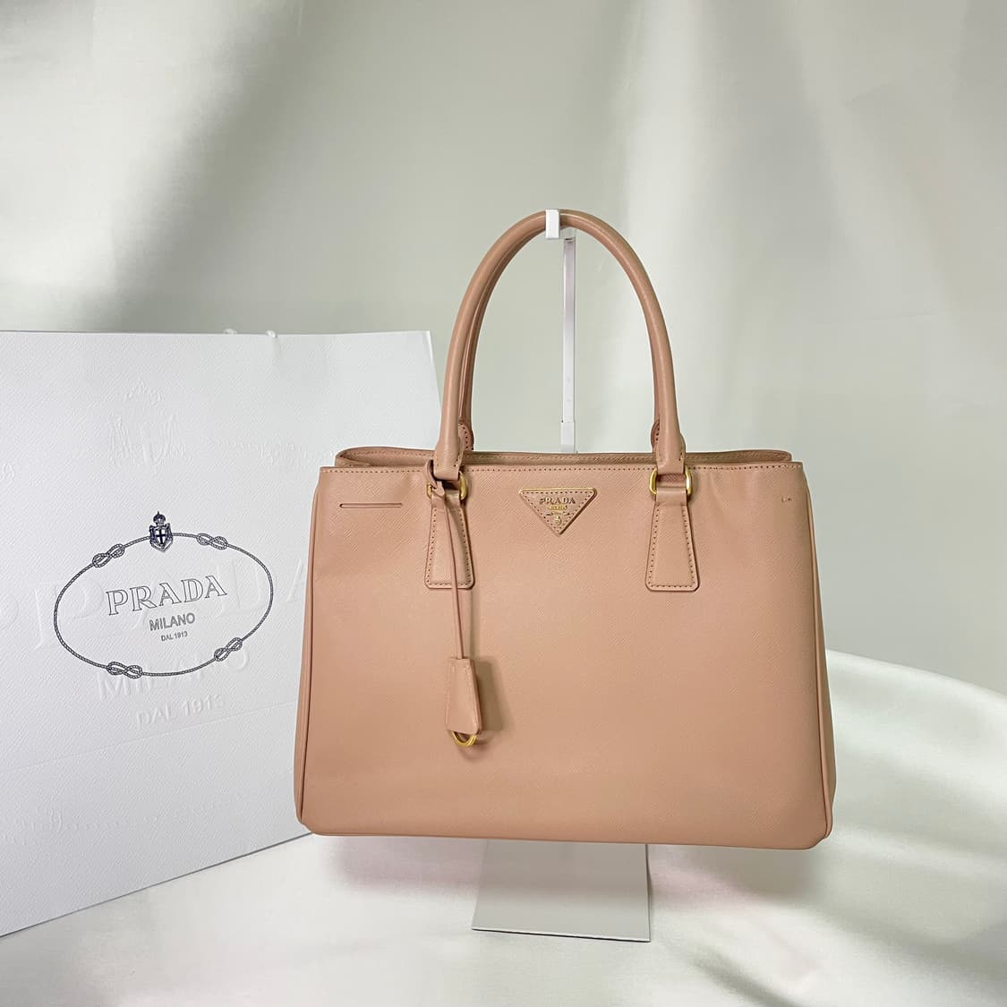 프라다 갤러리아 사피아노 미디움 토트백 핑크베이지 상품이미지2