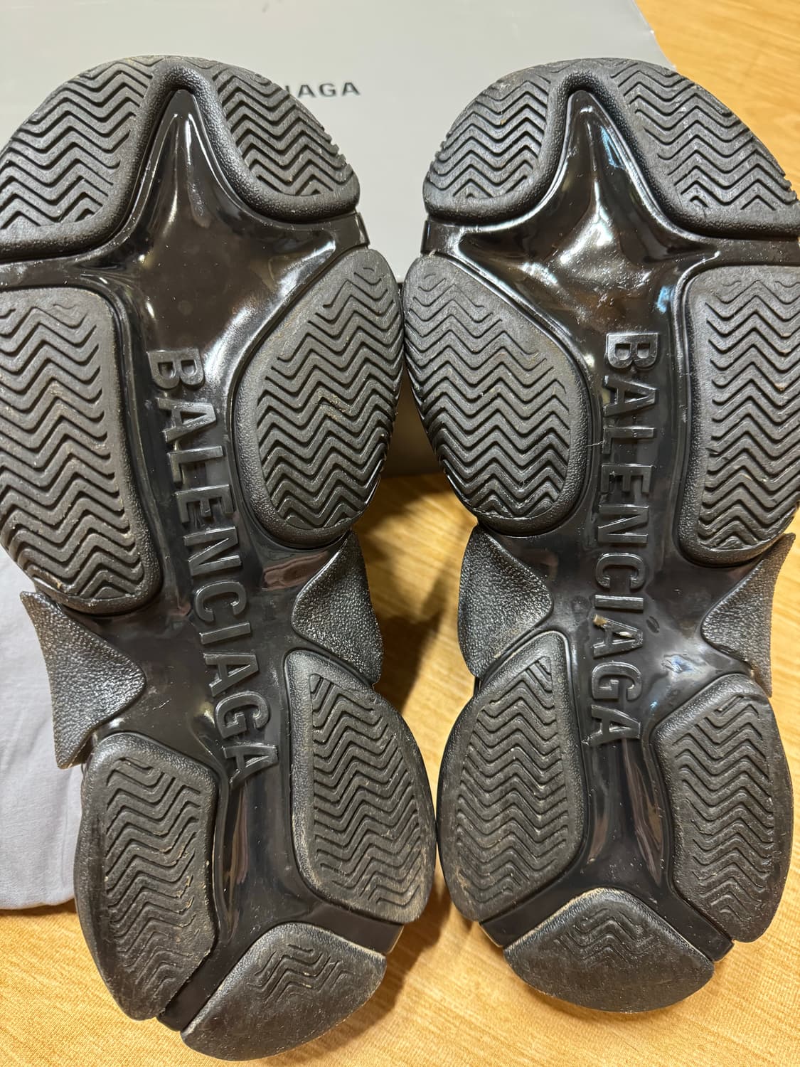 발렌시아가 트리플s 270 상품이미지5