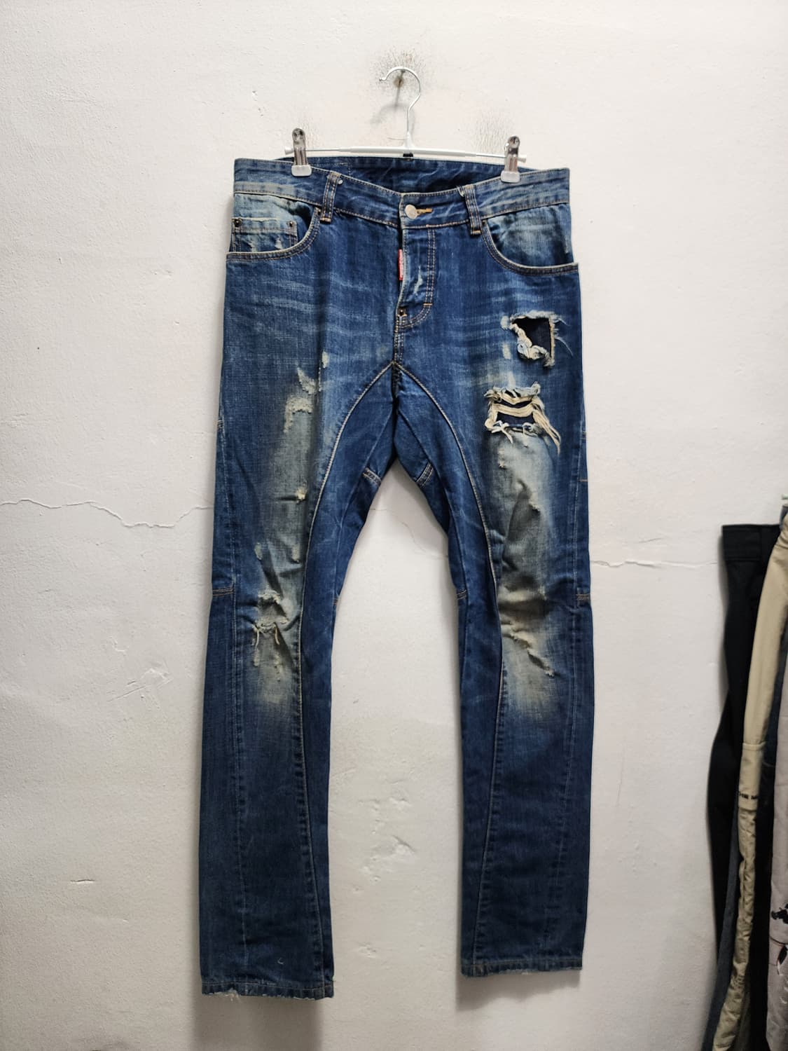 디스퀘어드2 데미지 워싱 청바지 상품이미지1