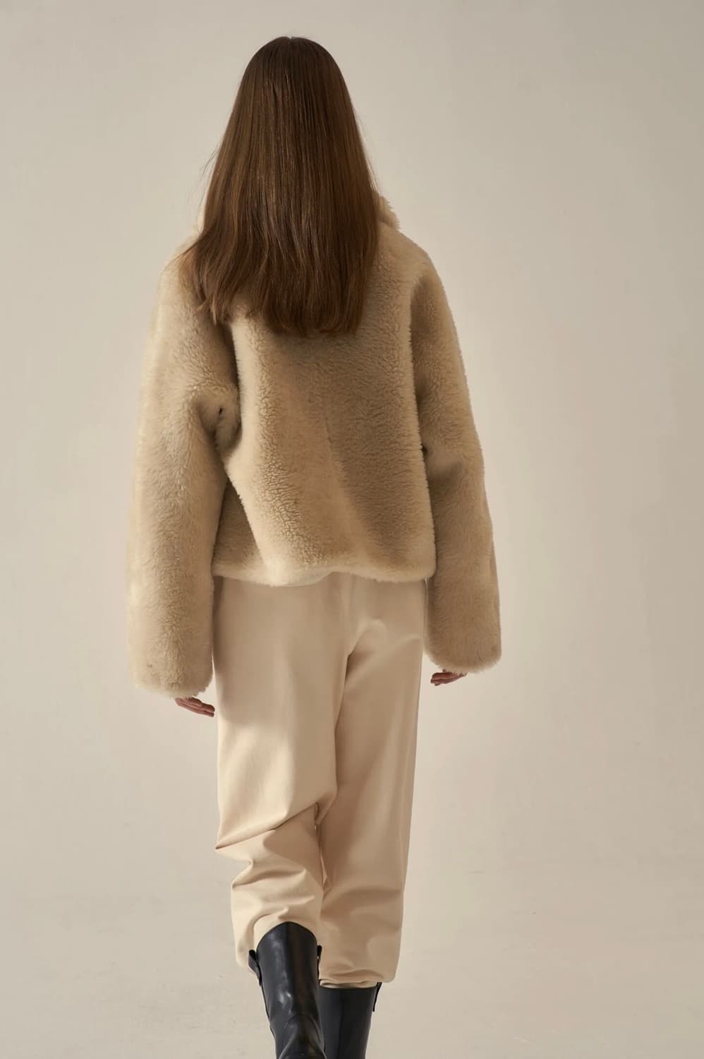 파사드패턴 램스울 숏 자켓 크림색 S사이즈 상품이미지8