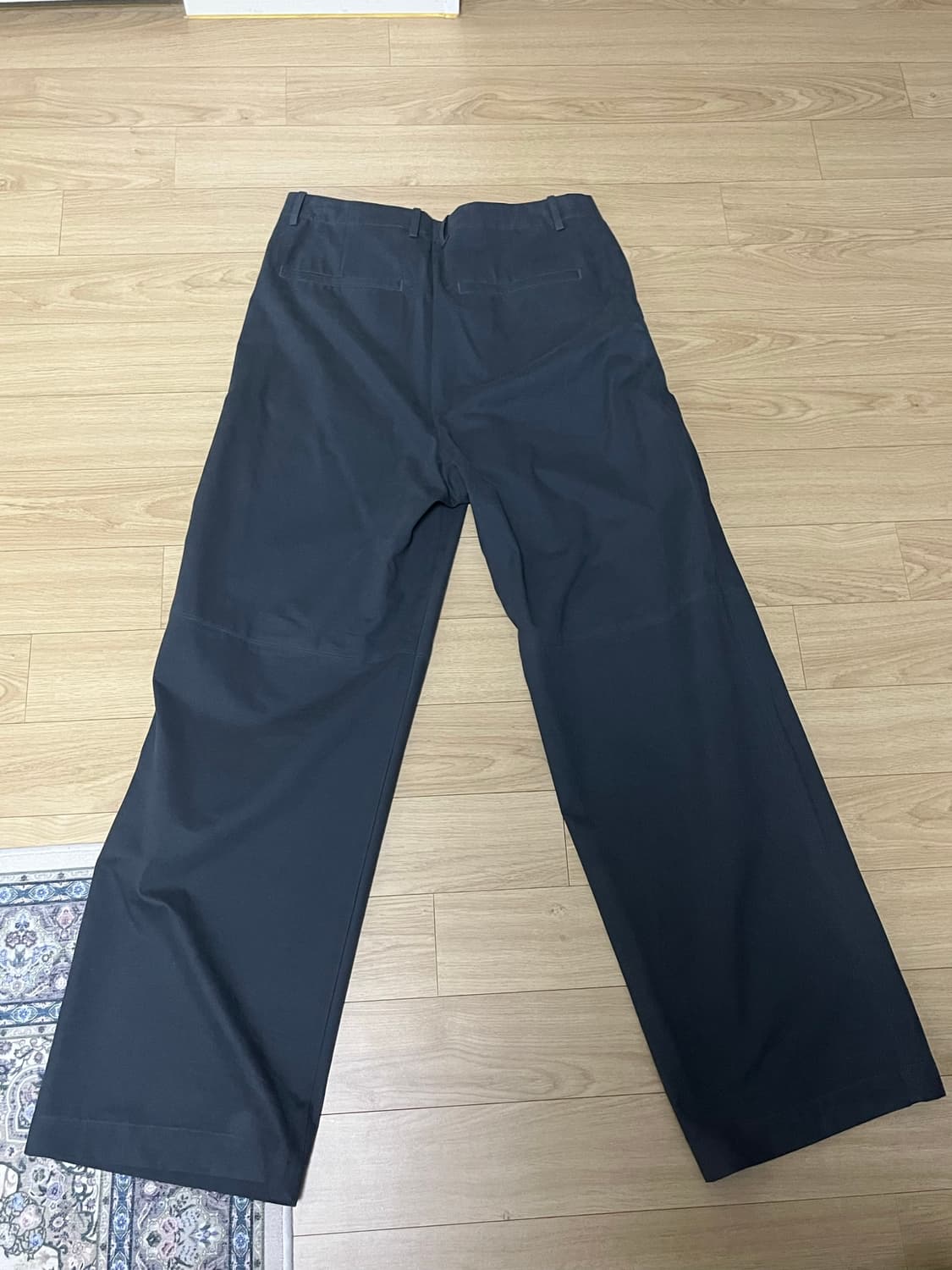 에피센터투어리스트 stein trousers(charcoal) 판매합니다 상품이미지3