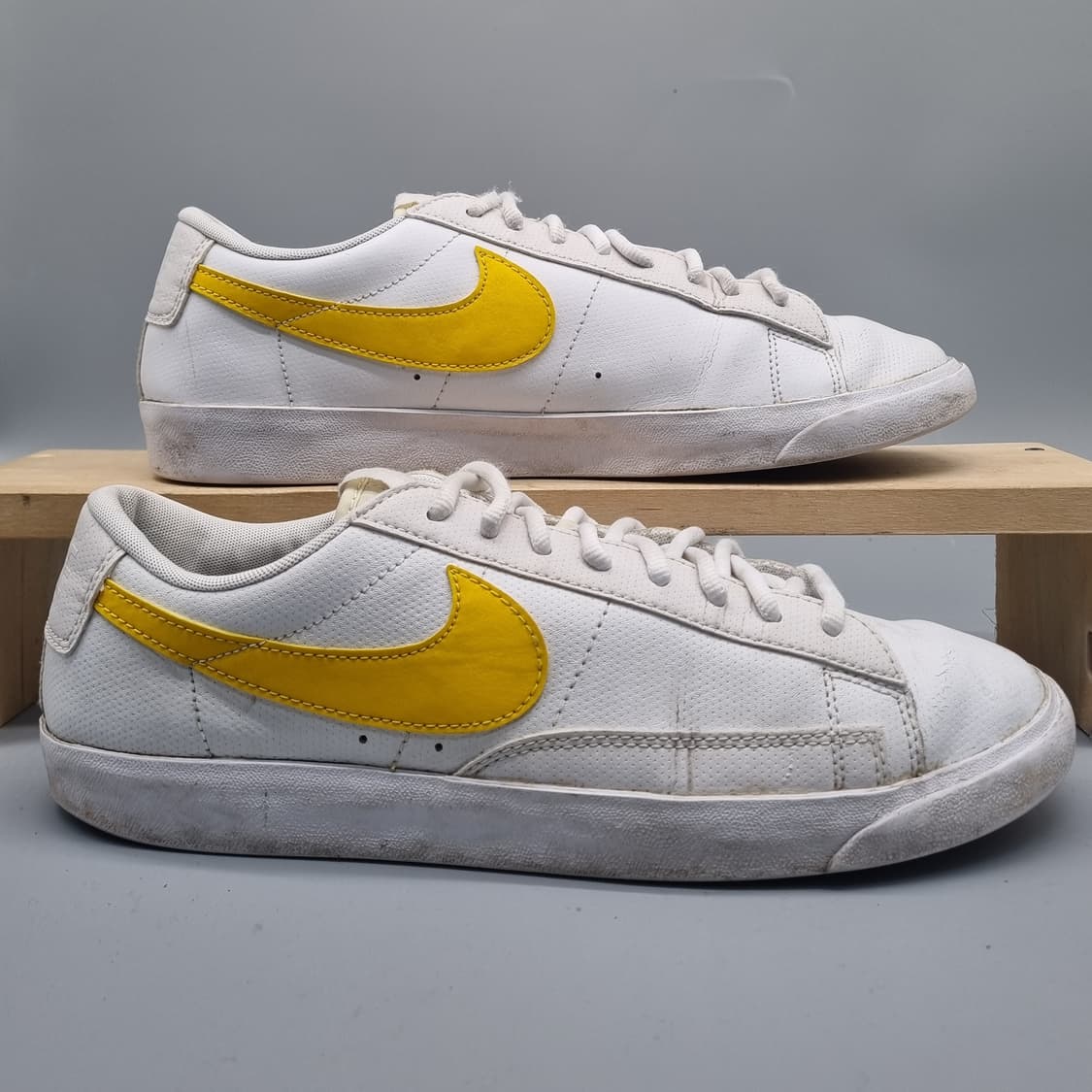 나이키 블레이저 로우77 남성스니커즈275 상품이미지1