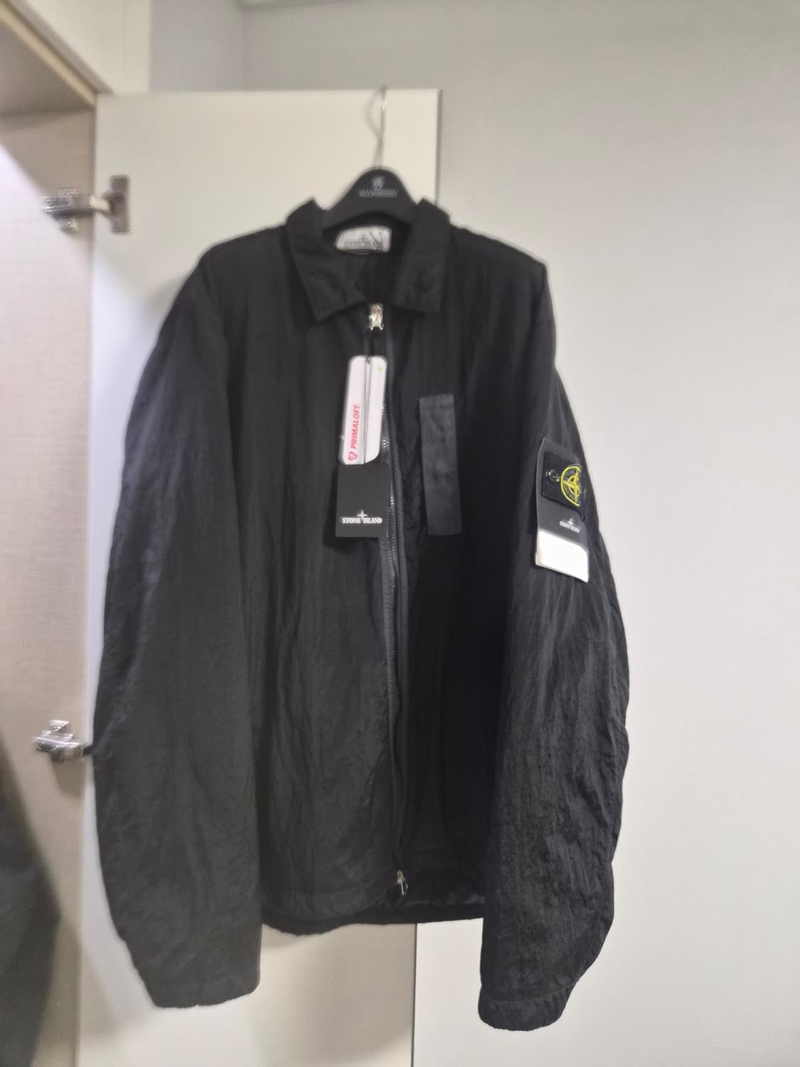 (국내매장판 풀구성) 스톤아일랜드 22fw 나일론메탈 패딩 오버셔츠 xl 상품이미지1