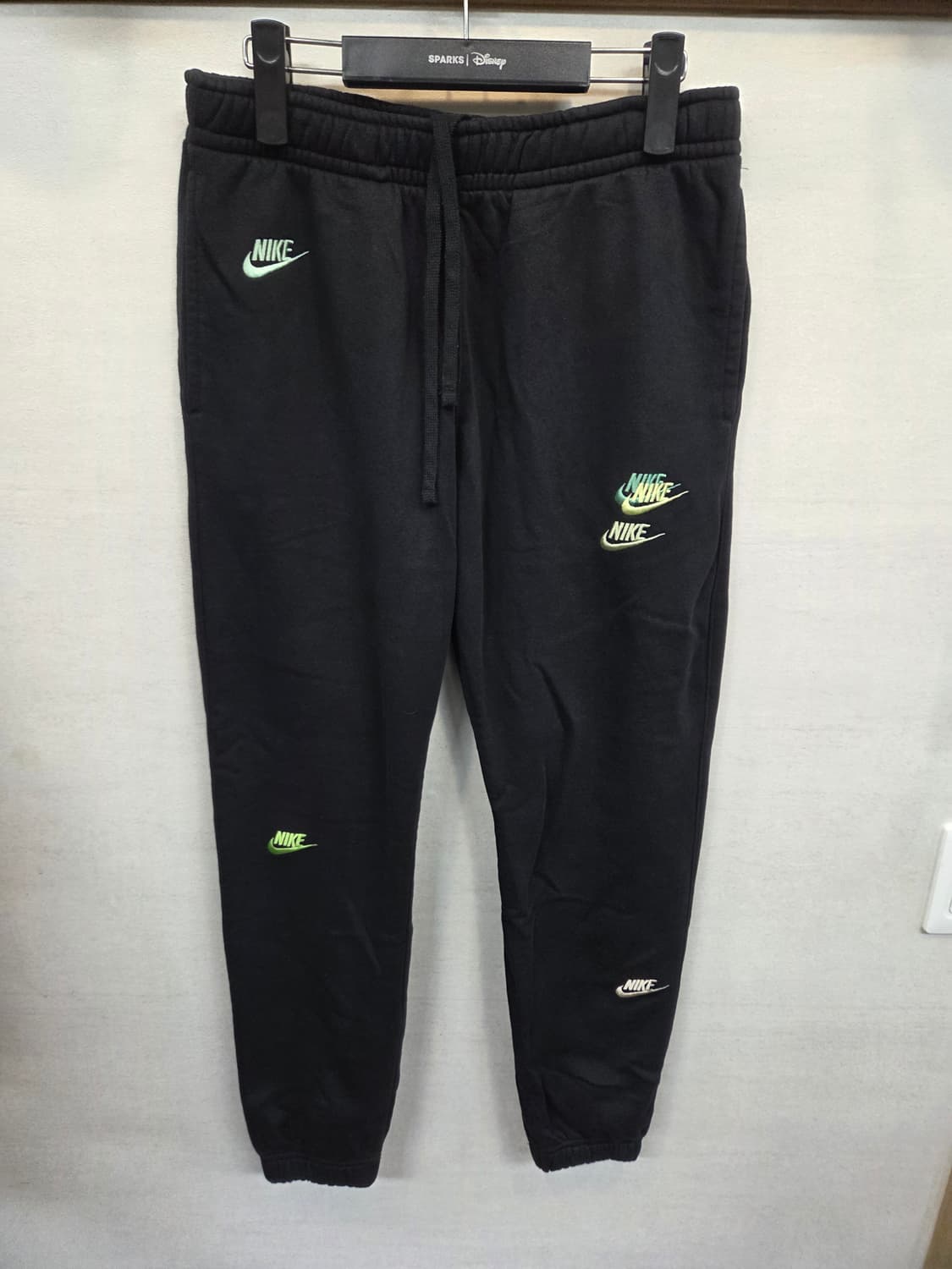 나이키 에센셜 멀티자수로고 기모 팬츠 L 상품이미지1