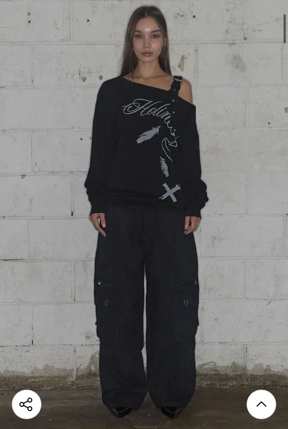 팬시클럽 원숄더 버클 맨투맨 상품이미지1