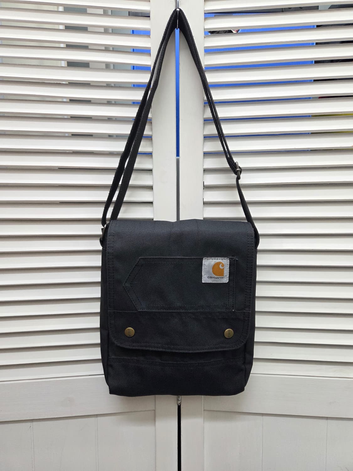 칼하트 크로스 바디백 상품이미지1