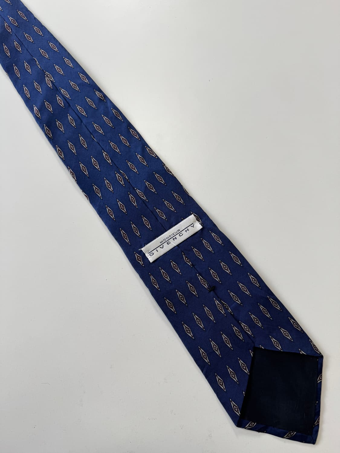 지방시 (GIVENCHI) 명품 실크 넥타이 9.7cm 상품이미지3