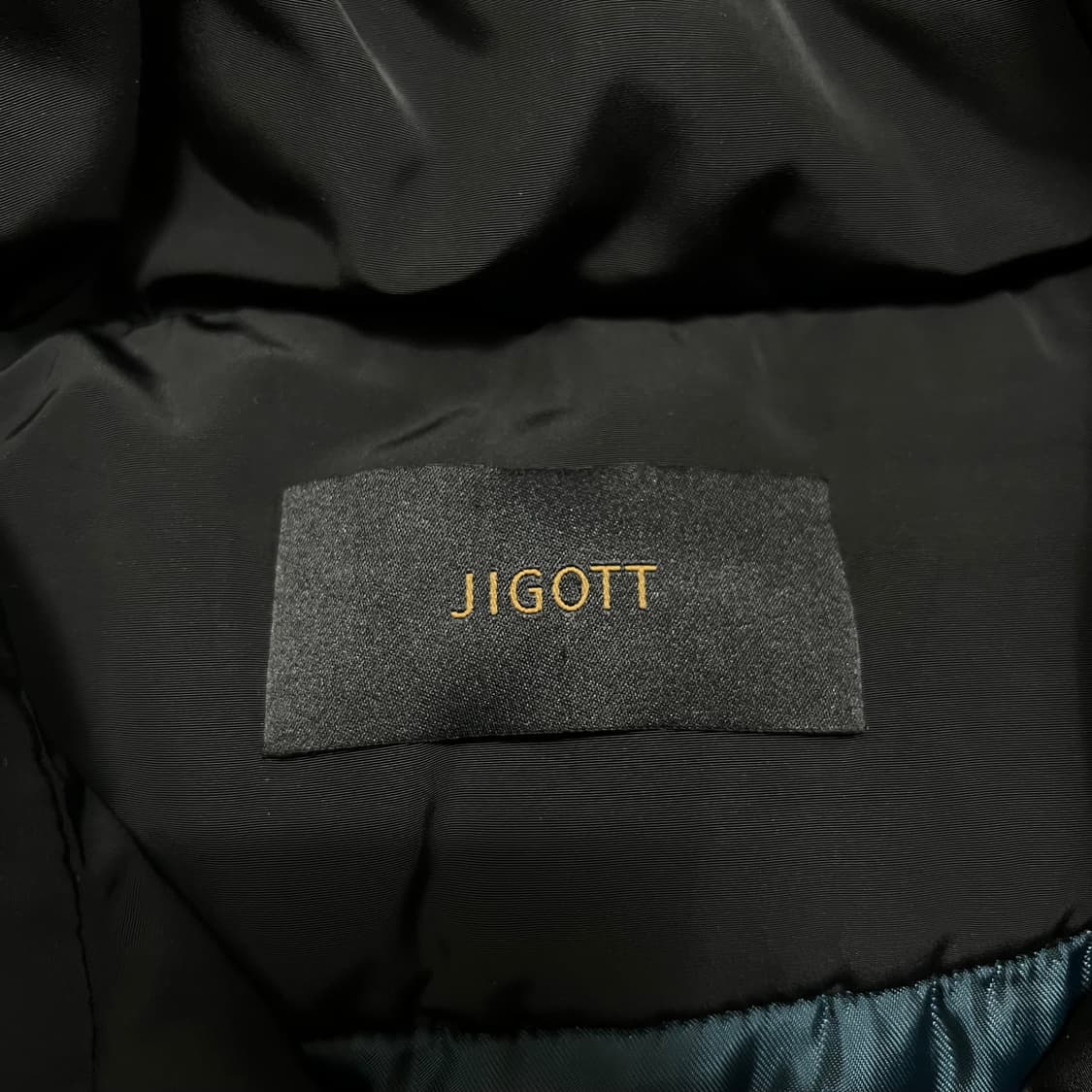 지고트 여성 구스다운 스웨이드 배색 후드 롱패딩 점퍼 [블랙] S/90 상품이미지4