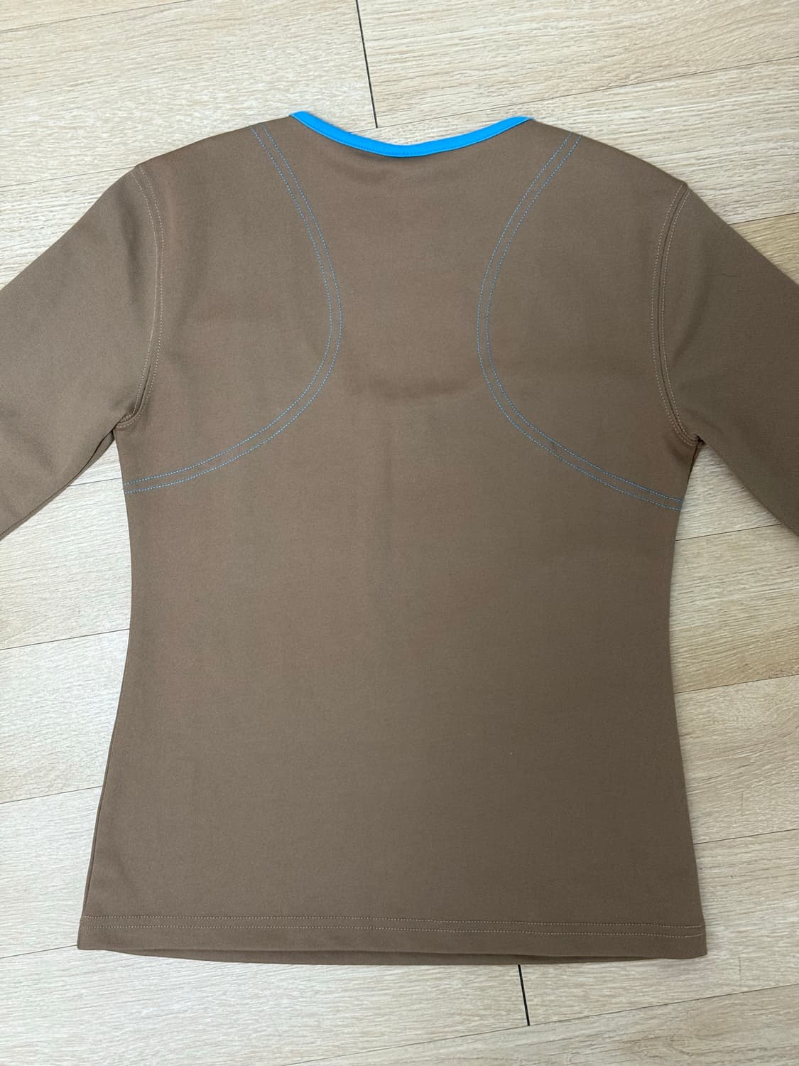 기준 유넥 롱슬리브 탑 베이지 상품이미지6