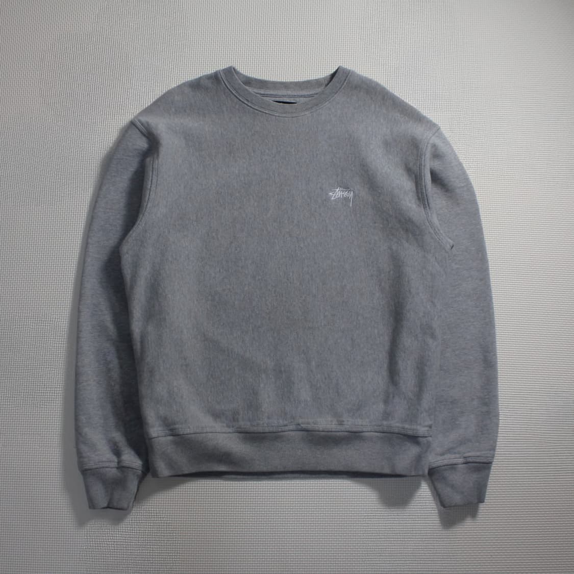 Stussy 스투시 그레이 기모 맨투맨 상품이미지1