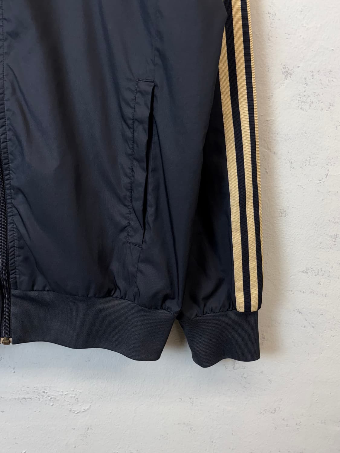 아디다스 00s 빈티지 검금 트레포일 로고 트랙 자켓 상품이미지3
