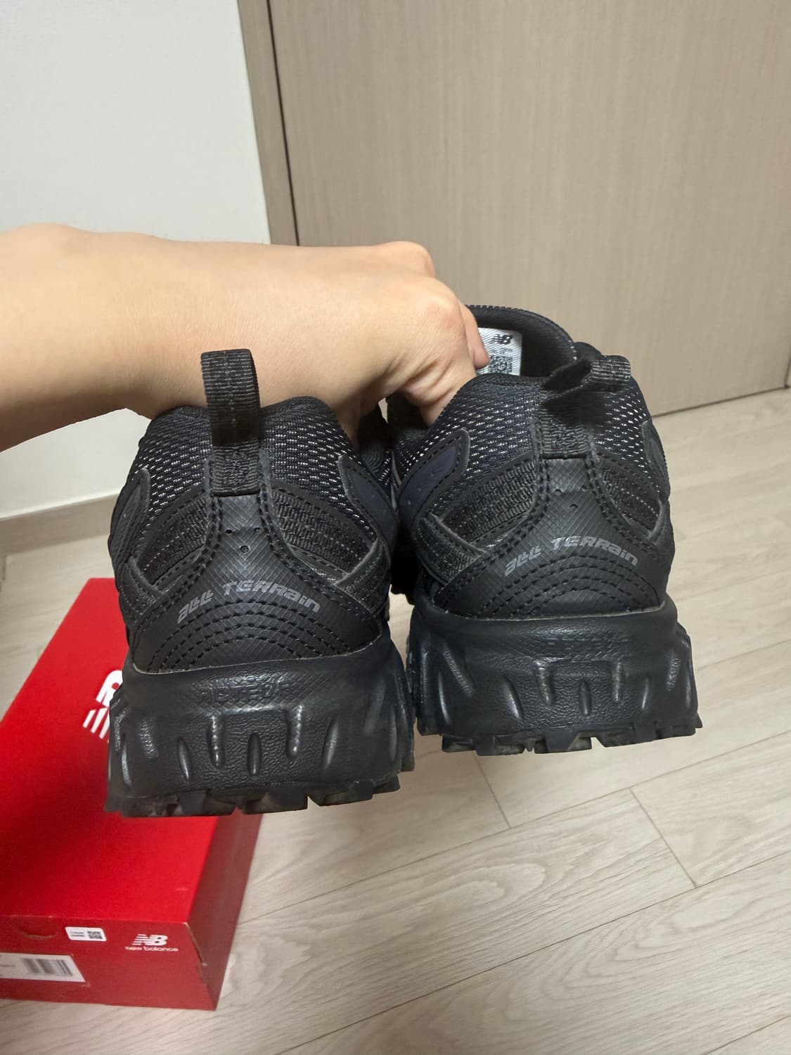 [265] 뉴발란스 410v5 2E wide Black 상품이미지2