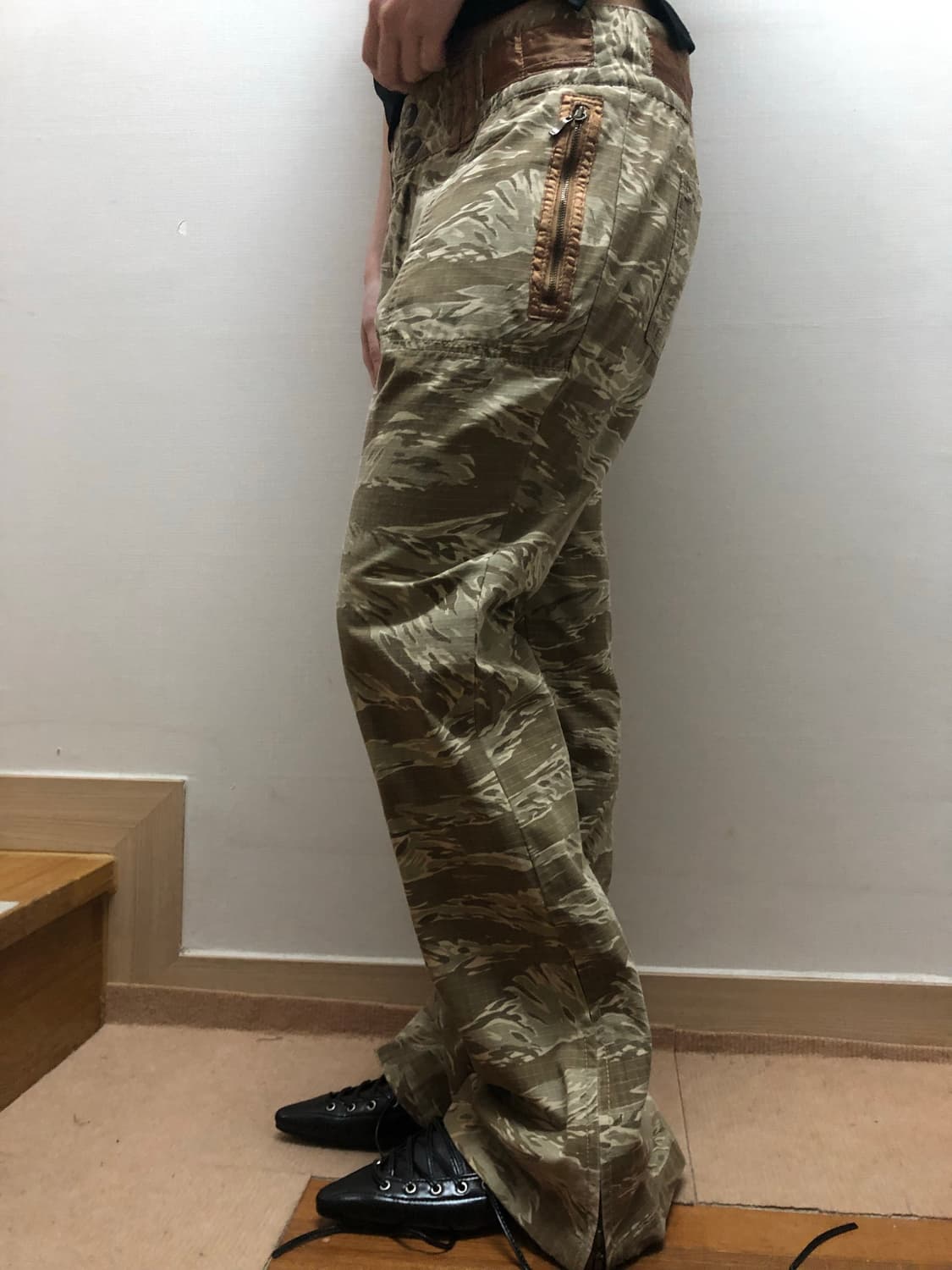 빈티지 카키 타이거 카모 부츠컷 팬츠 상품이미지5