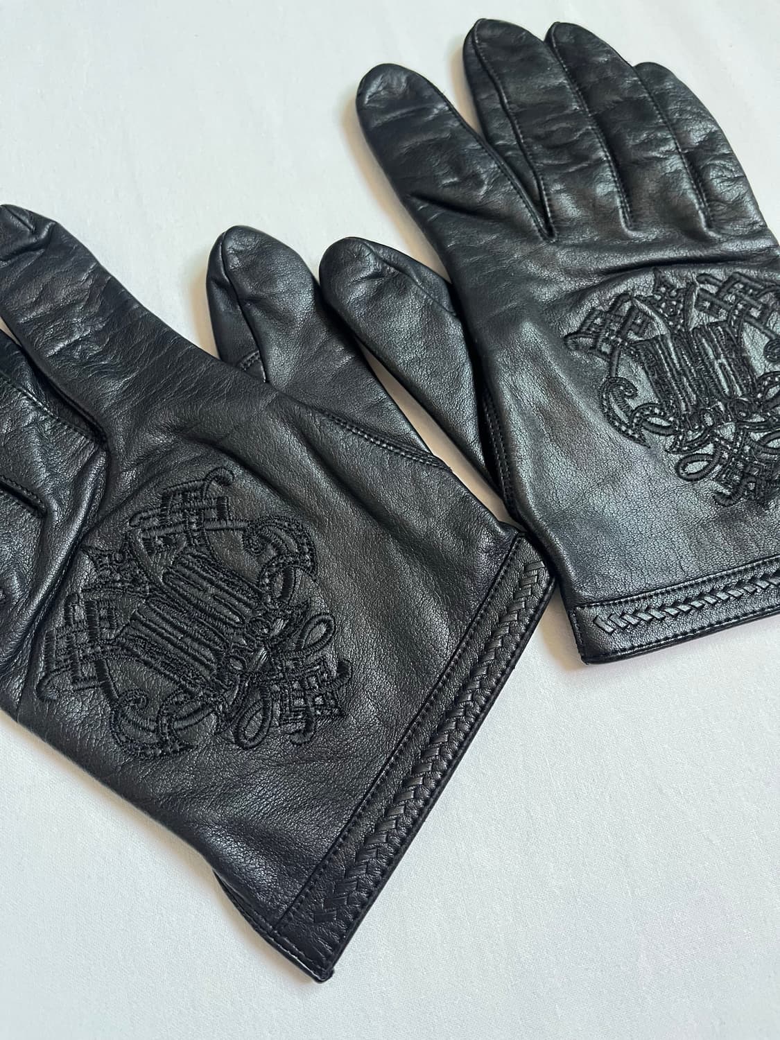 FICCE Embroidered Leather Gloves 상품이미지5