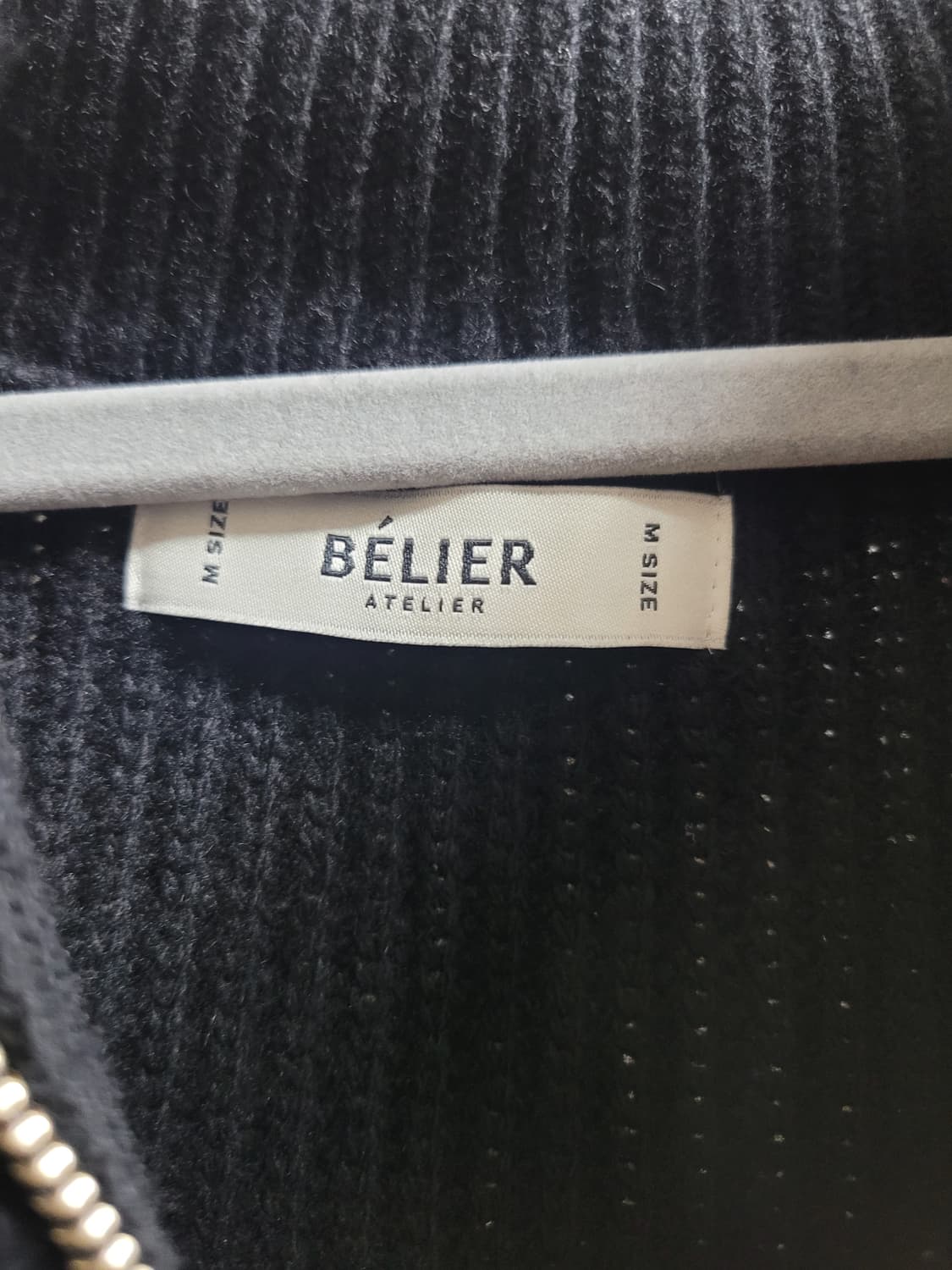 벨리에 짚업 니트 M 상품이미지3