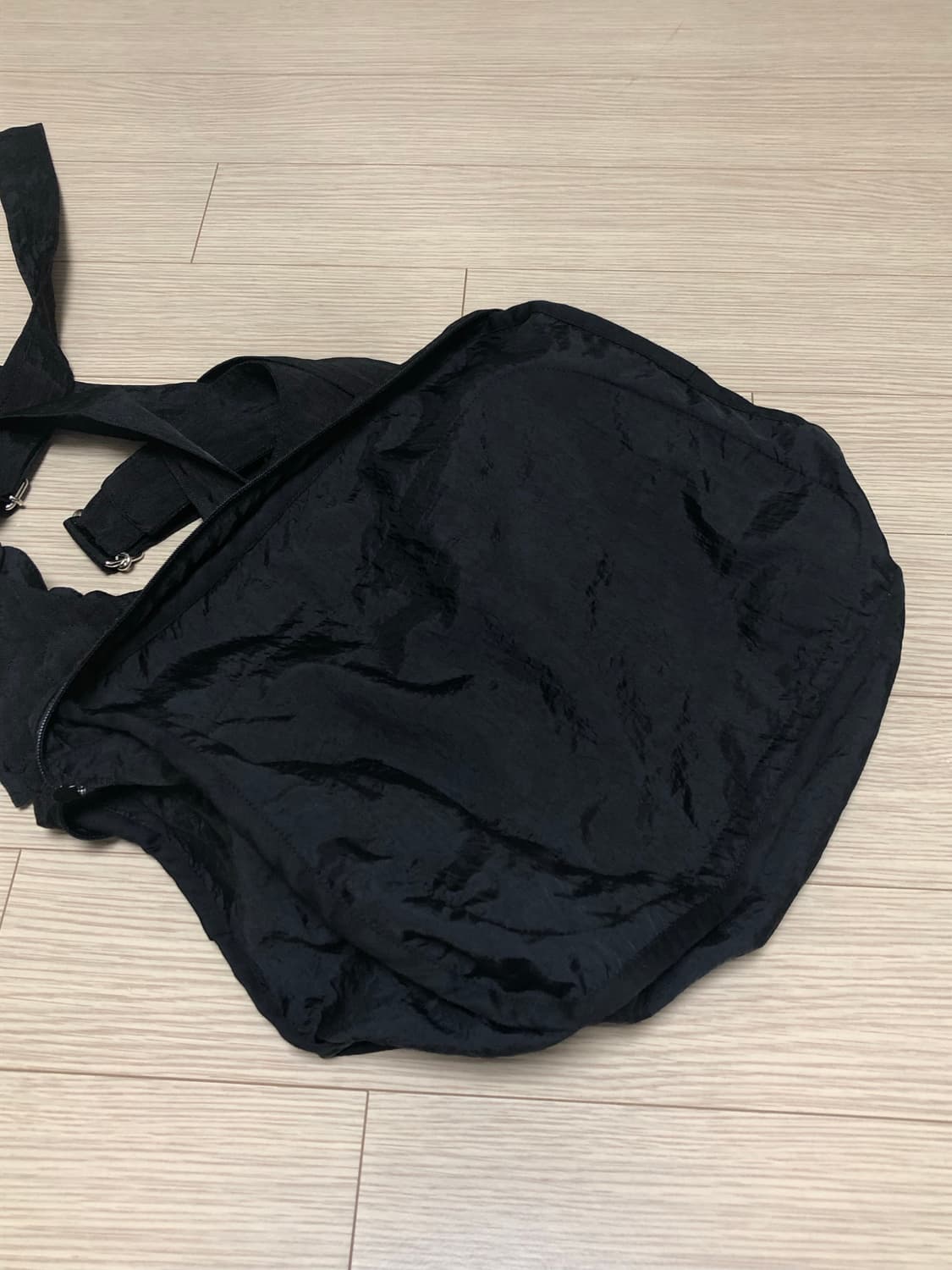 입체 꽃 나일론 직사각 백팩 플라워 아플리케 꼼데 슈슈통 세실리에반센 상품이미지8