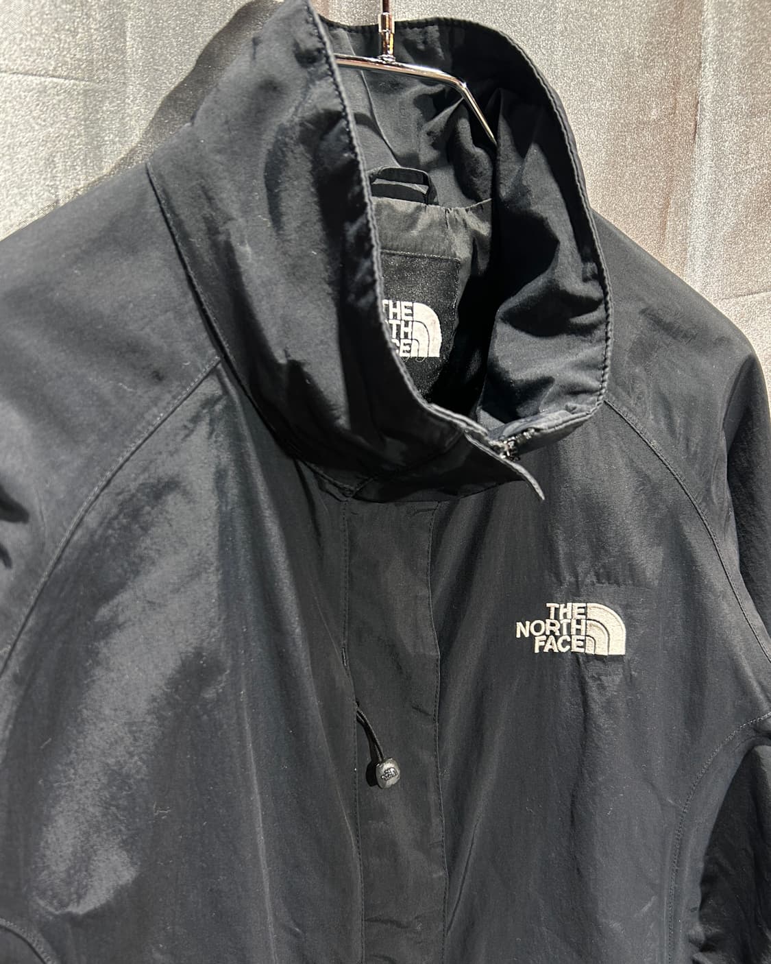 L 노스페이스 하이넥 미니멀 블랙 바람막이 상품이미지4