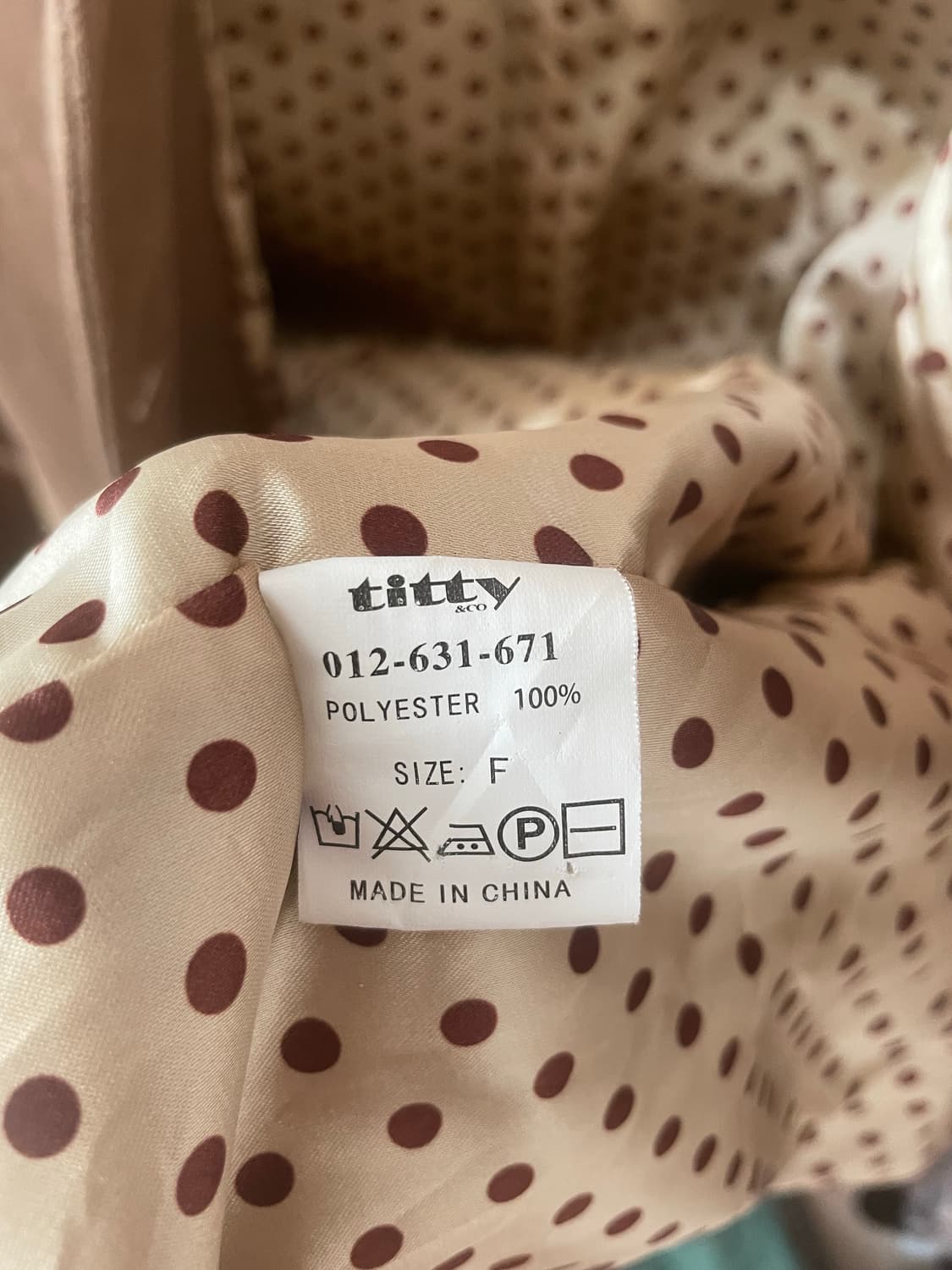 모리걸 빈티지 티티앤코 titty&co 더블카라 베이지 코트 🤎💛 상품이미지4