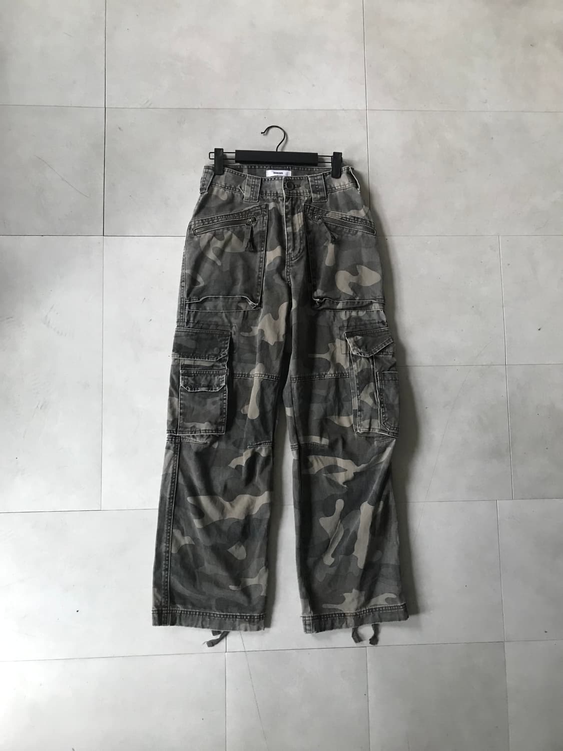 와이드핏 카모 카고팬츠 상품이미지5