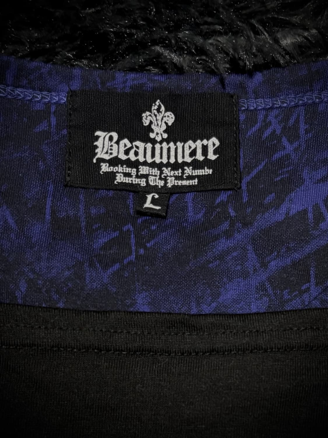 Beaumere 드레이프 스컬 그래픽 레터링 언발란스 반팔 티셔츠 상품이미지9
