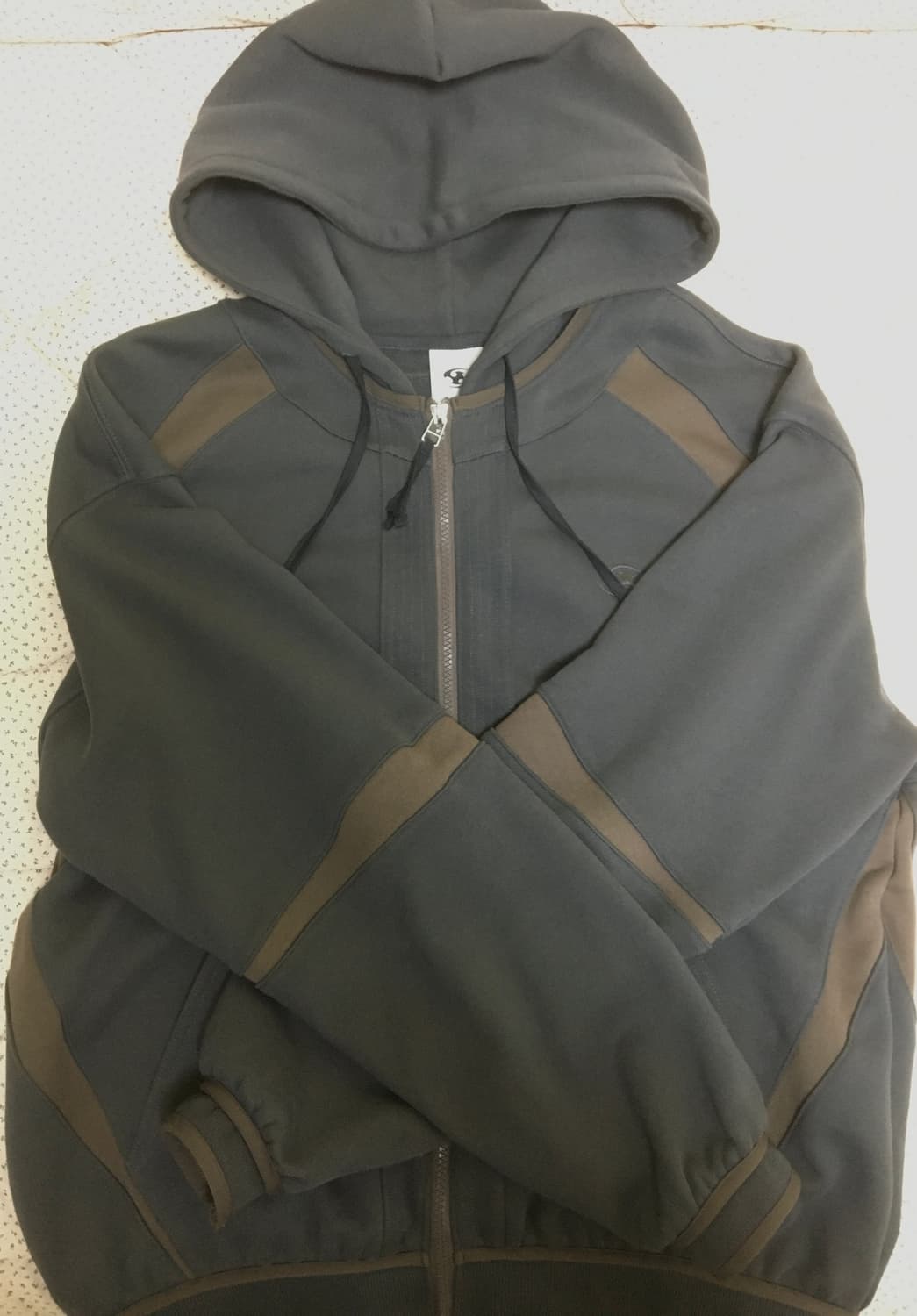 산산기어 오블리크 후드집업 상품이미지2