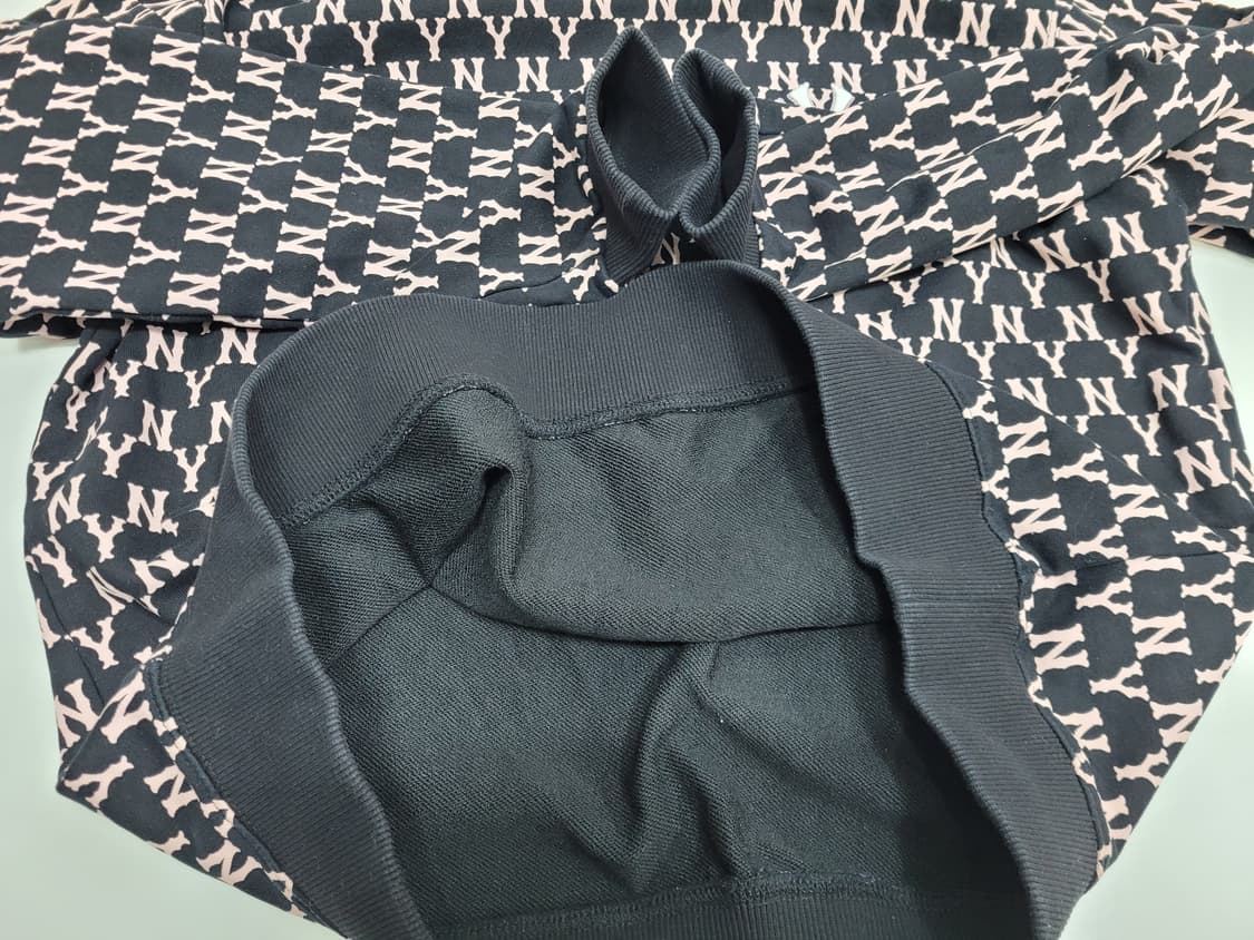 MLB 21FW 엠엘비 뉴욕양키즈 모노그램 오버핏 맨투맨 / 100(L) 상품이미지7